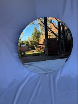 Round wall mirror