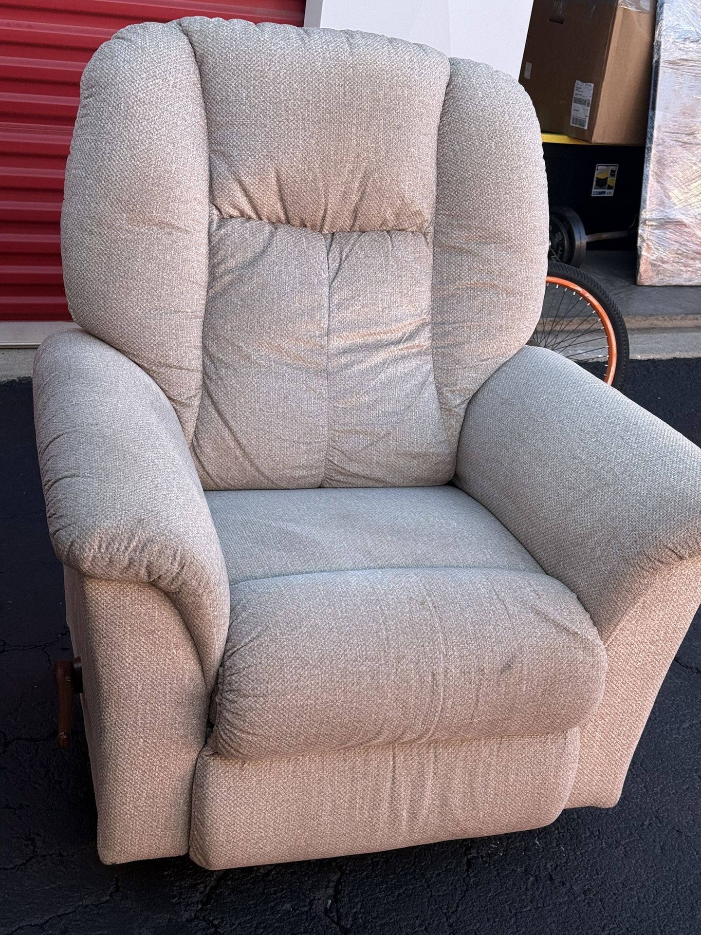 Recliner 