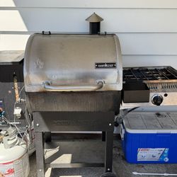 BBQ Grill, Camp chef , FREE