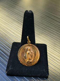 10K pendant