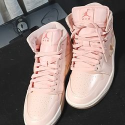 Women's Nike Air Jordan 1 Valentine's Day 