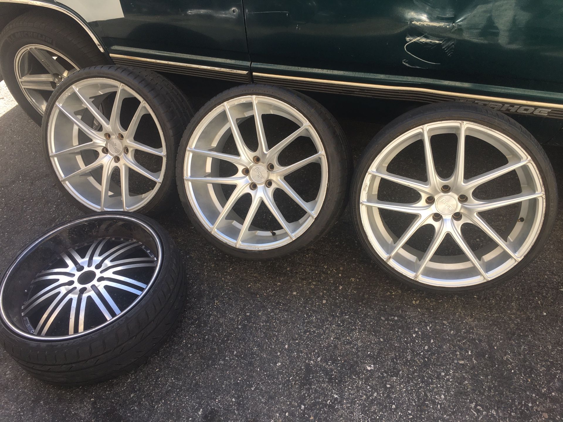 22 inch Niche rims