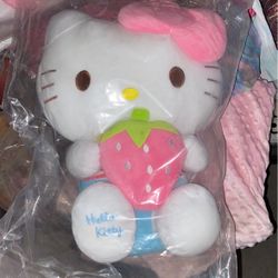 HELLO KITTY PLUSHY’S 