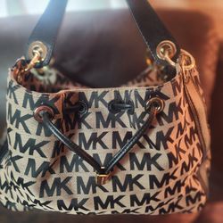 Michael Kors Drawstring  Large 