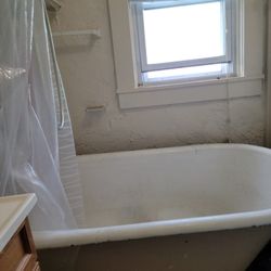 Claw Tub