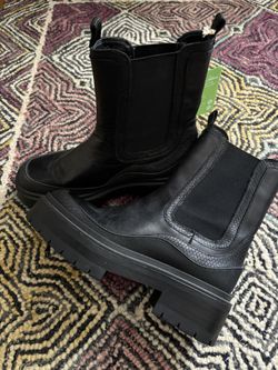 Sam Edelman Platform/Combat Boots Size 6.5