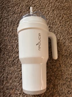 Reduce 40 oz White Plastic Tumbler w/ Handle, Drink-Through Lid & Straw