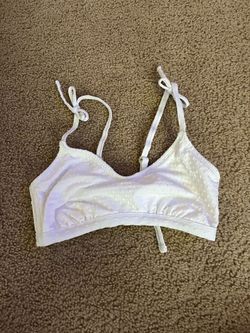 Xhilaration small swimsuit top white textured, size D/DD