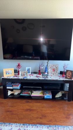Entertainment System Table