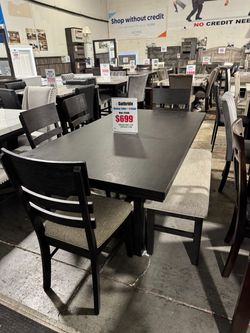BEAUTIFUL DINING TABLE + CHAIRS – Take Home Today!