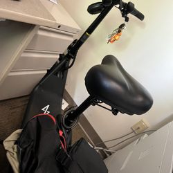Sitting electric scooter