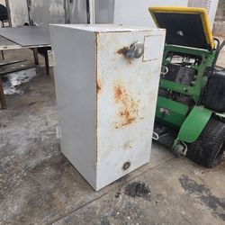 100 gallon fuel tank