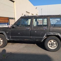 1988 jeep Cherokee For Parts