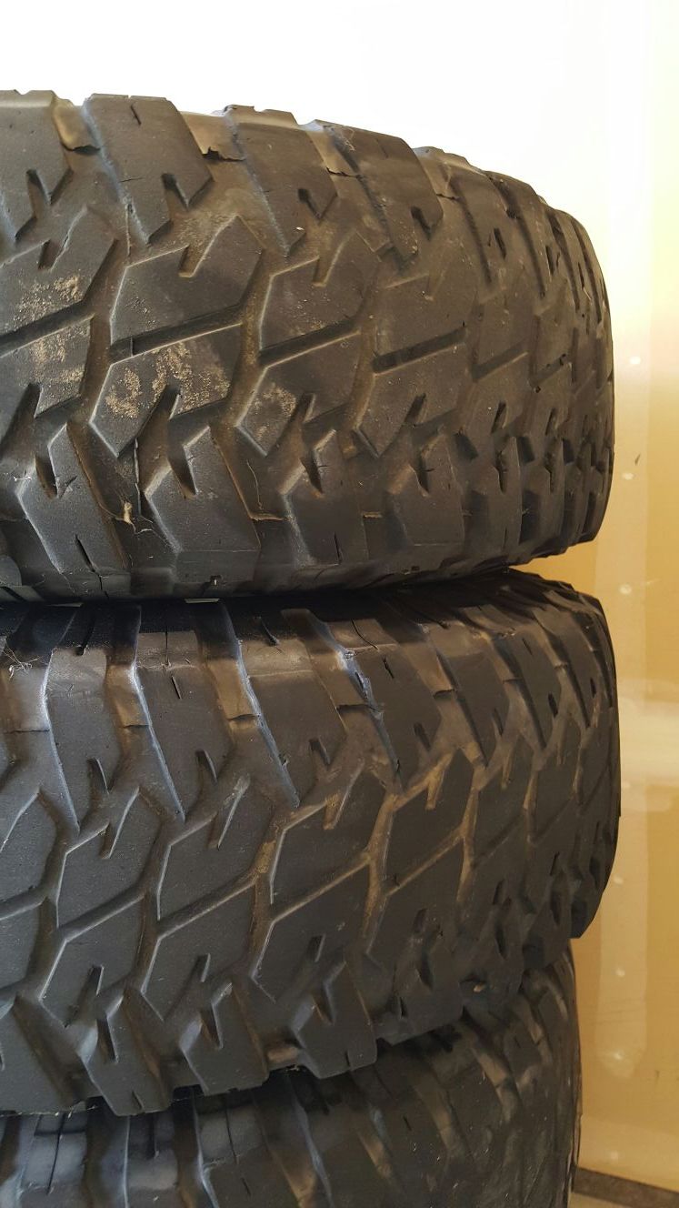 5 tires and wheels 37x12.50r15