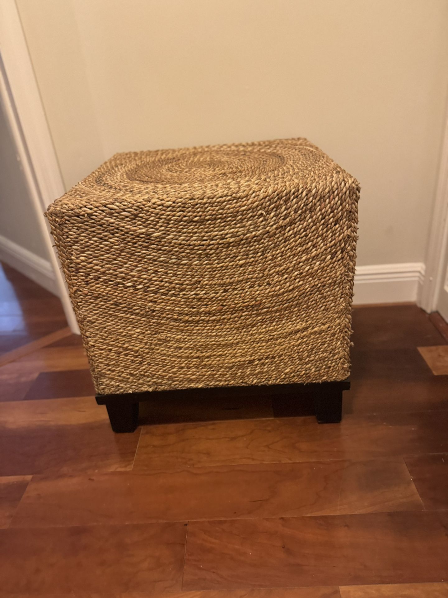 Gorgeous Twisted Rope End Table
