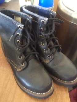 Women's shoes