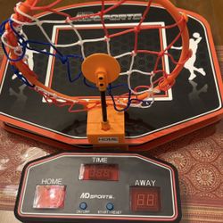 Mini Basketball Player 