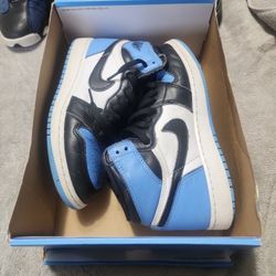 Nike Air Jordan 1 Retro High OG Size 6Y