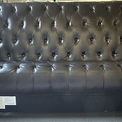 California King Tufted Upholstered Bed – Luxury Style – Ready for Pickup