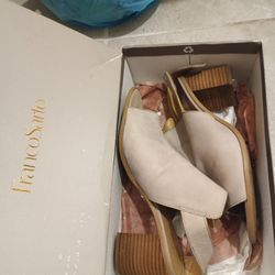 Women's 7.5 camel colored Franco Sarto heeled peek a boo toe heel