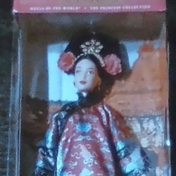 Vintage Dolls Of The World Princess Collection Never Been Opened Also Belle Enchanted ChristmasAnd Snow White