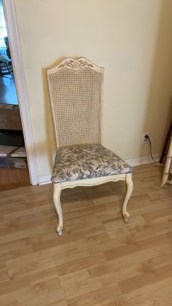 Wood And Ratan Chair Tariff Free