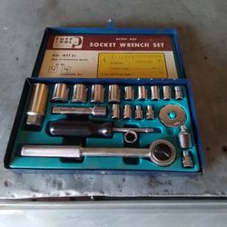 Tuff Tool Metric Size Scoket Wrench Set