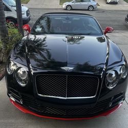 Car Bentley black