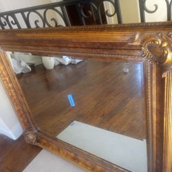 Antique Style Carved Frame Elegant Big Mirror It's Around 3.5ft X 4.5ft Make An Offer Pick Up In Cypress 