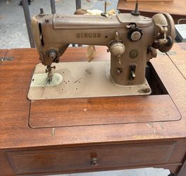 Singer Sewing Machine Vintage
