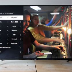 TCL Roku Smart TV 50inch (black screen issue w/ sound)