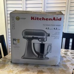 Brand new Kitchen Aid mixer