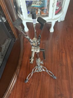 DW S are Drum Stand