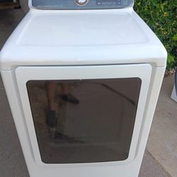 Samsung Gas Dryer with Steam Cycles