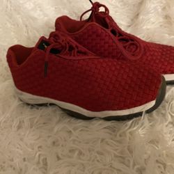 Size 6 Youth Jordan’s 