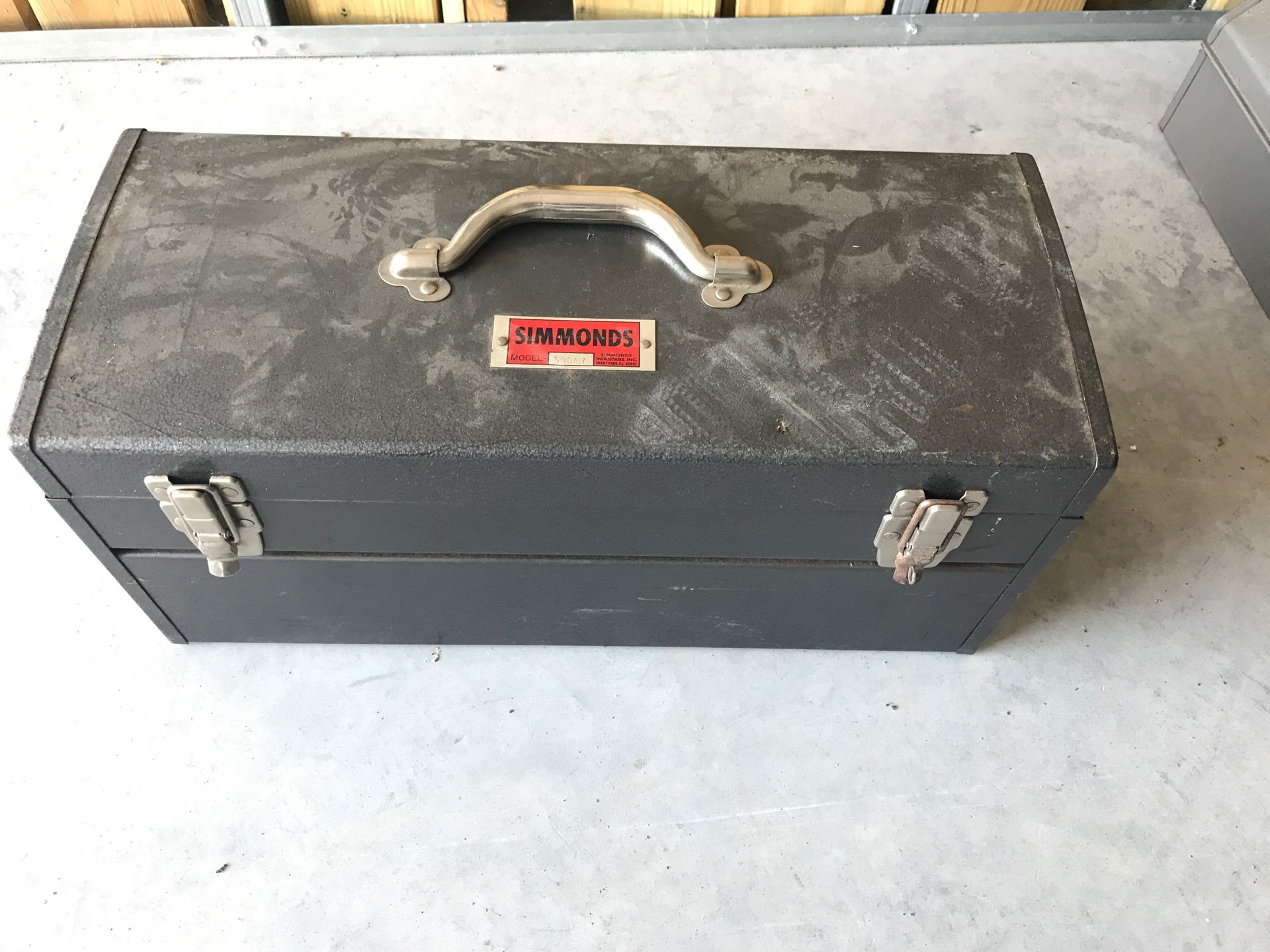 Simmonds Small Metal Toolbox