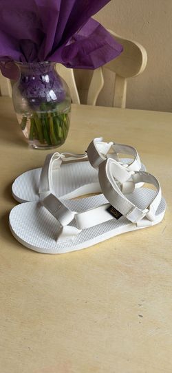Teva Womens Sandals size 6