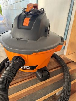 RIDGID 6-Gallon 3.5 HP NXT Wet/Dry Shop Vac – Like New Condition