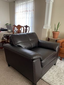 Genuine leather chair