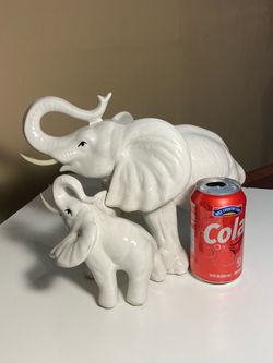 A Beautiful Vintage Large 13” Ceramic Good Luck White Elephants Mother & Baby