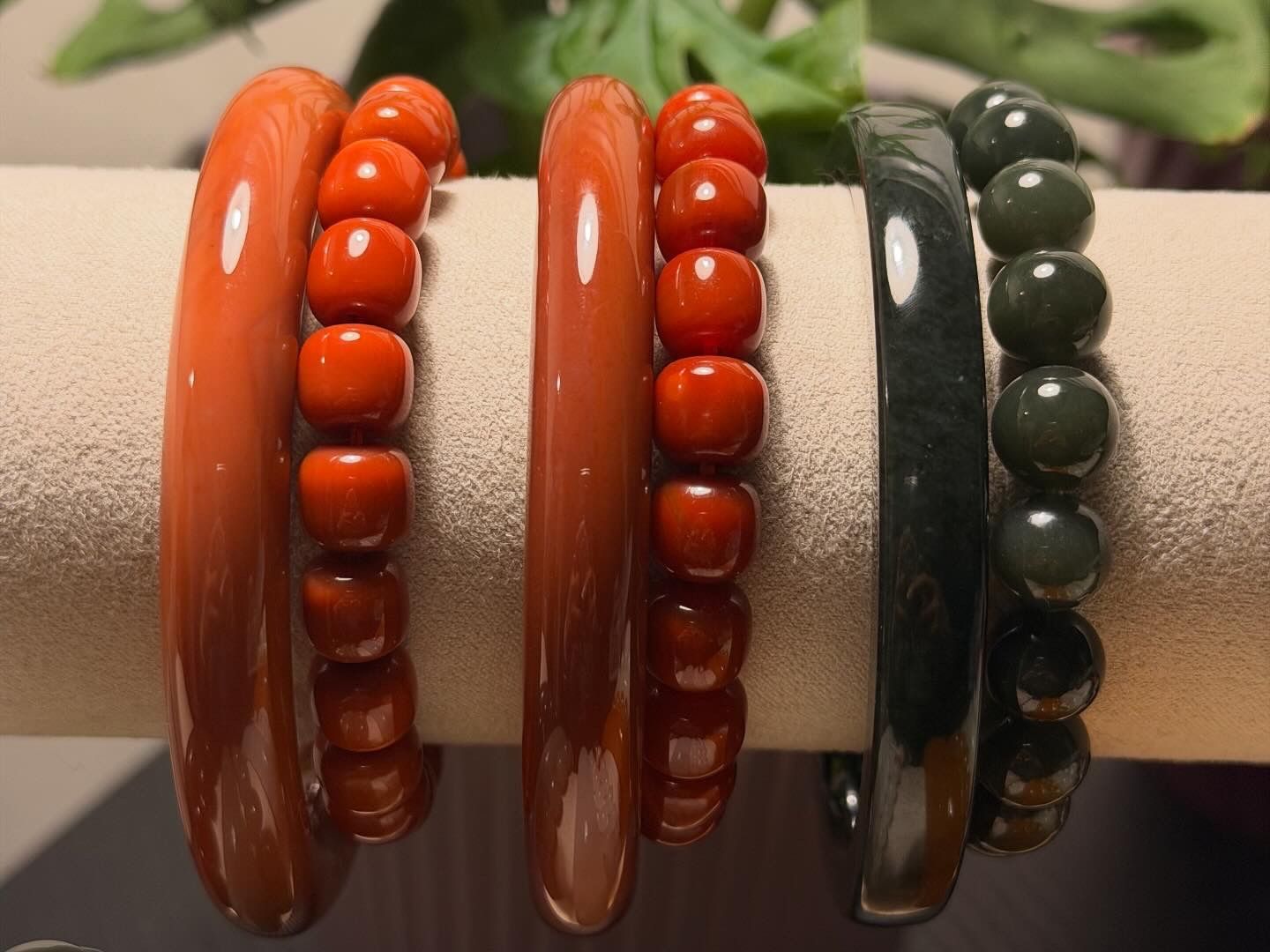 Jade bangle 
