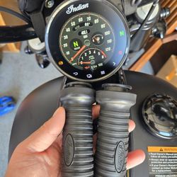 2024 Indian Chief Grips