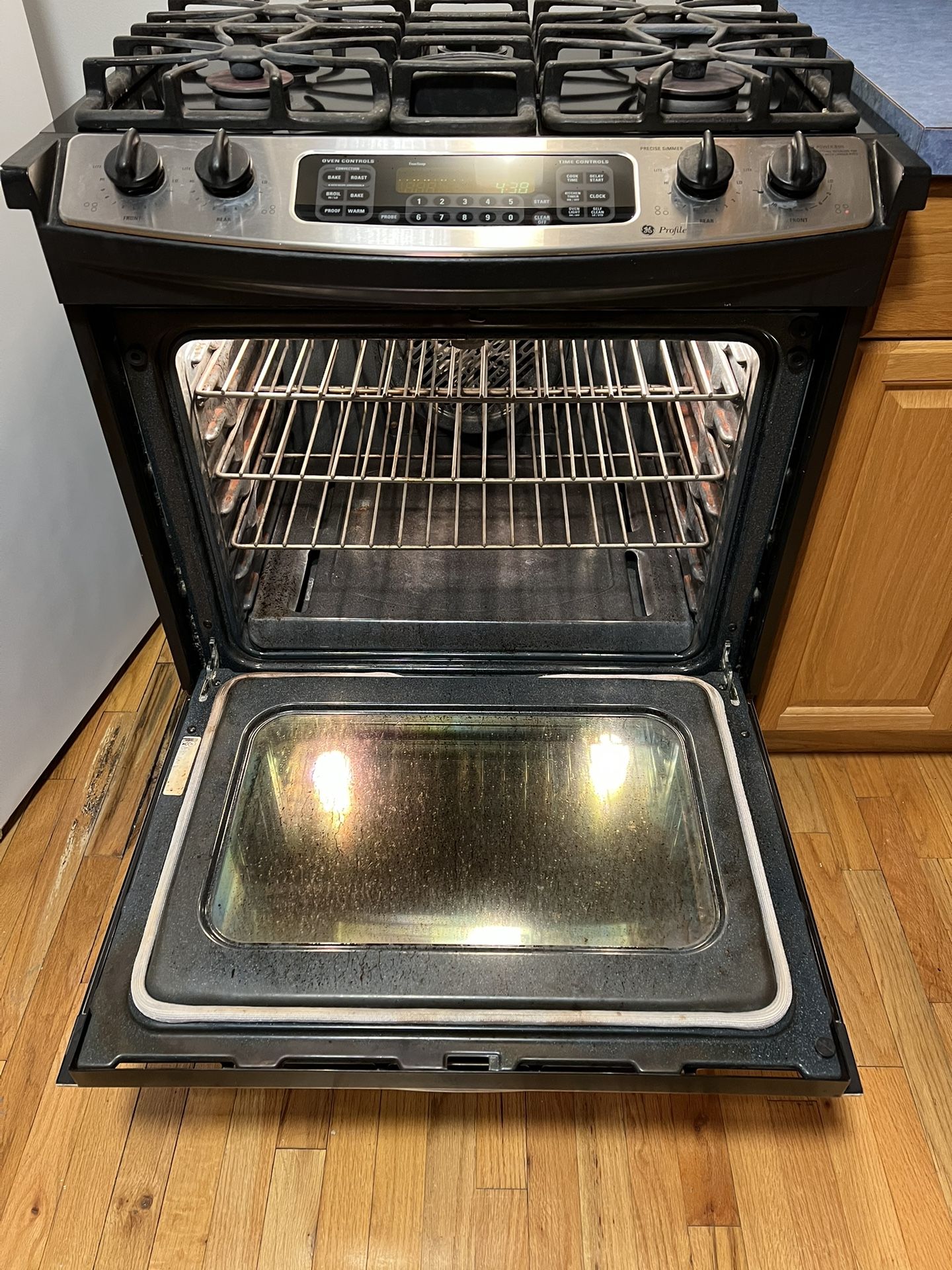 Frigidaire Professional 6-Slice Infrared Convection Toaster Oven, Stainless  Steel for Sale in Queens, NY - OfferUp