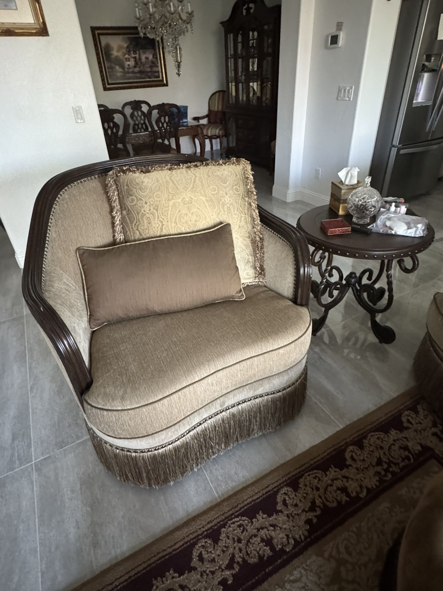 Beautiful Thomasville Chair