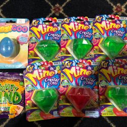 Crystal Ooze, Oozy Goo & Gravity sand￼