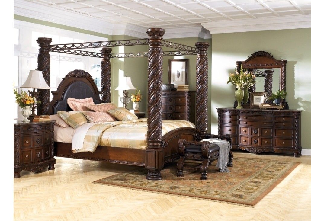 North Shore King Canopy Bedroom Set