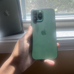 It’s The Fully Unlocked iPhone 13 Pro Max Green