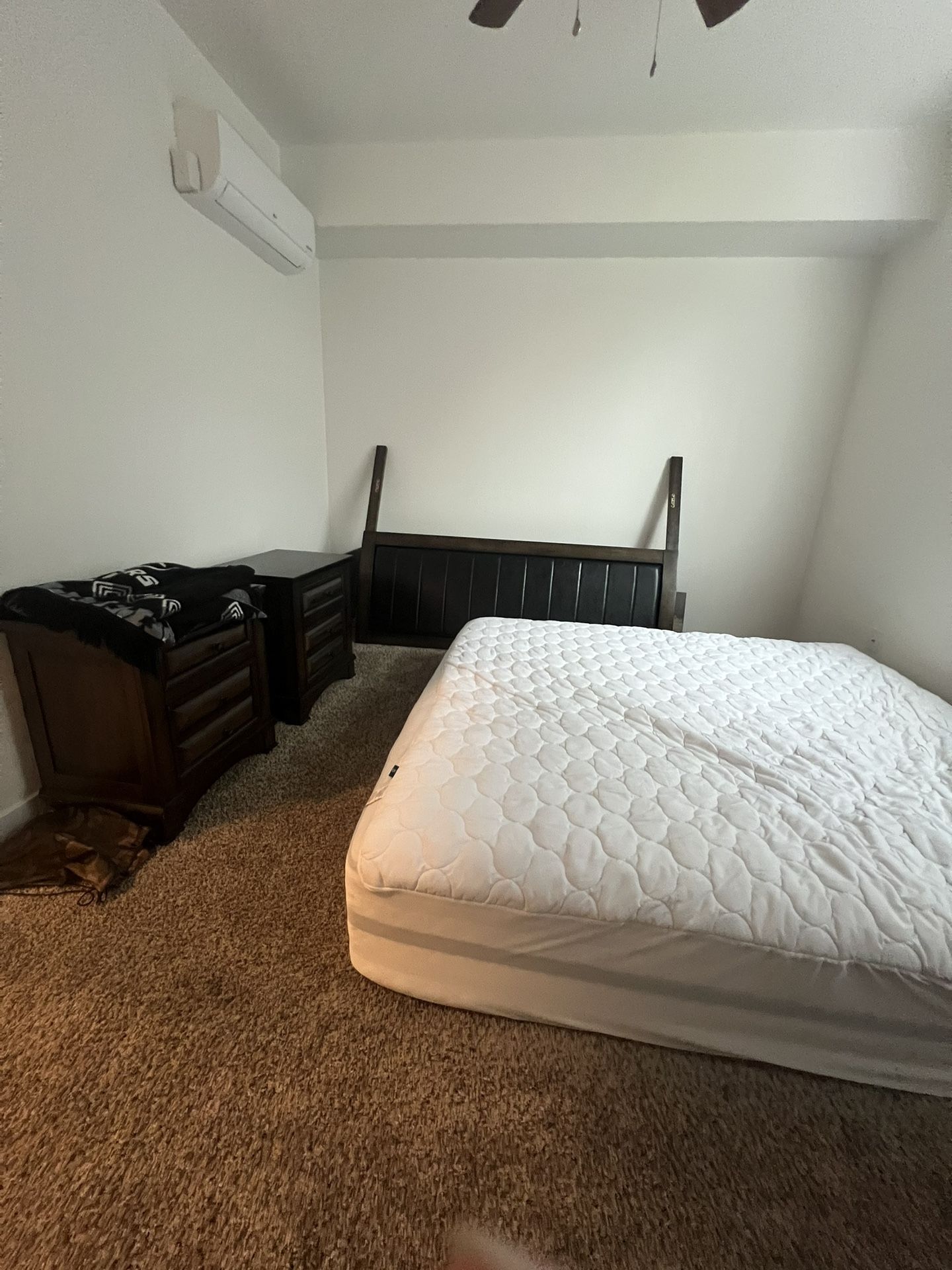 Entire Kind Bedroom Set 