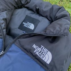 New The North Face Blue Puffer Vest Unisex