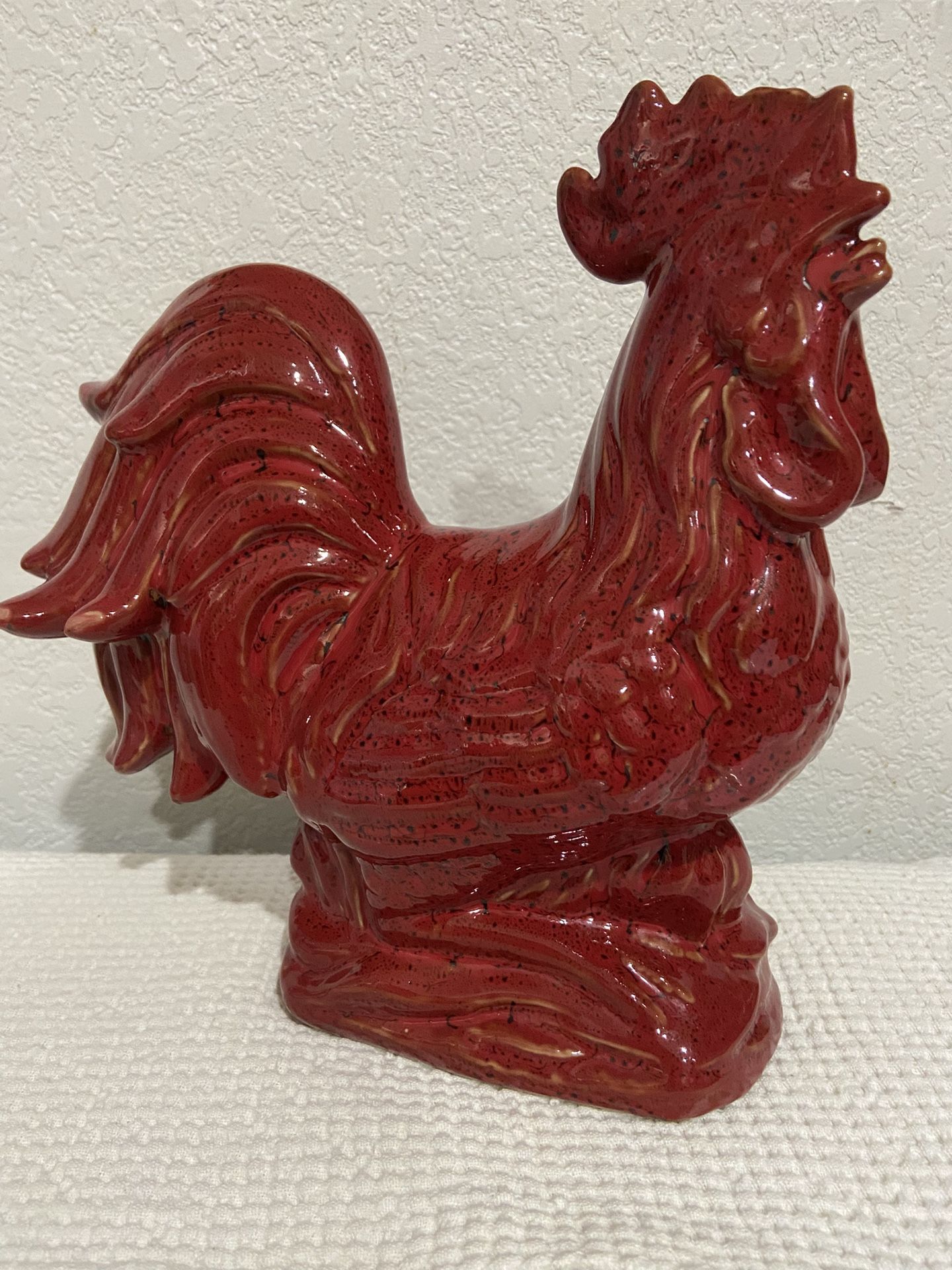 Nice 4th Of July Centerpiece! Gorgeous Heavy ceramic (not resin) red rooster w/ tiny black speckles perfect condition Reduced To $25
